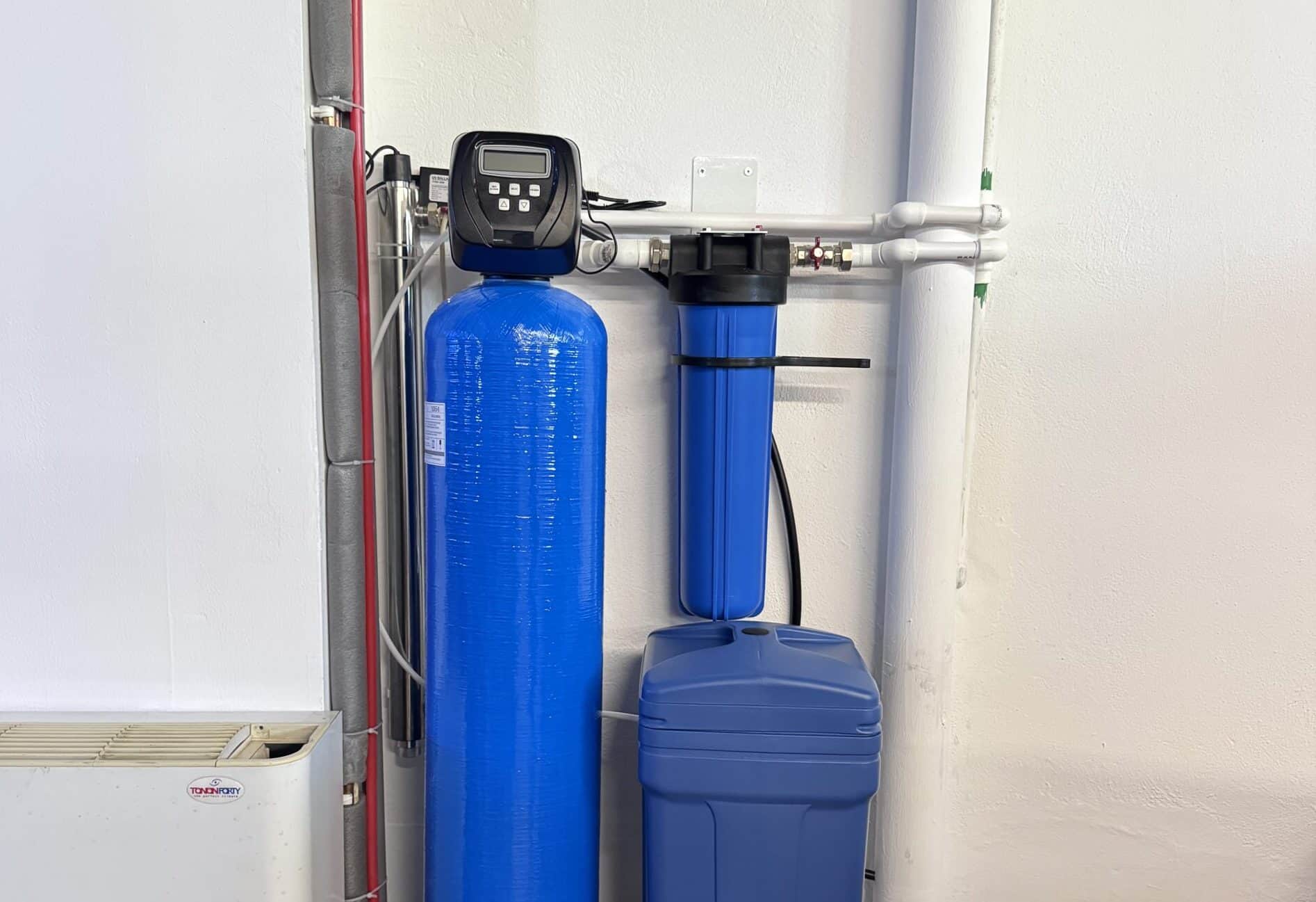 instalare statie dedurizare 50l clack filtru 20bb si sterilizator uv 55w clinica dentara balotesti